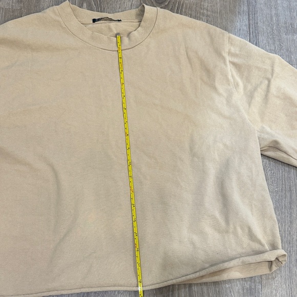 Brandy Melville Tan Cropped Sweatshirt - Picture 2 of 6